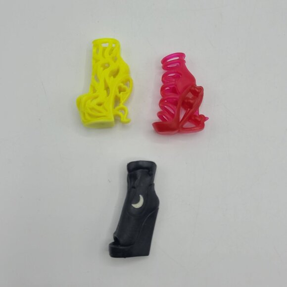 Monster High Doll Shoes Replacement Lot Bonita Femur Yellow Draculaura Pink Hear - Picture 3 of 4
